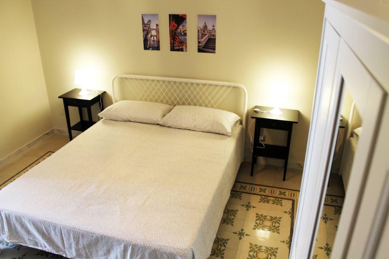 Casa Verdi, Confortevole Bilocale In Centro, 1° P Apartment Багерия Екстериор снимка